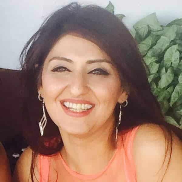 Farzana Sunderji bio photo